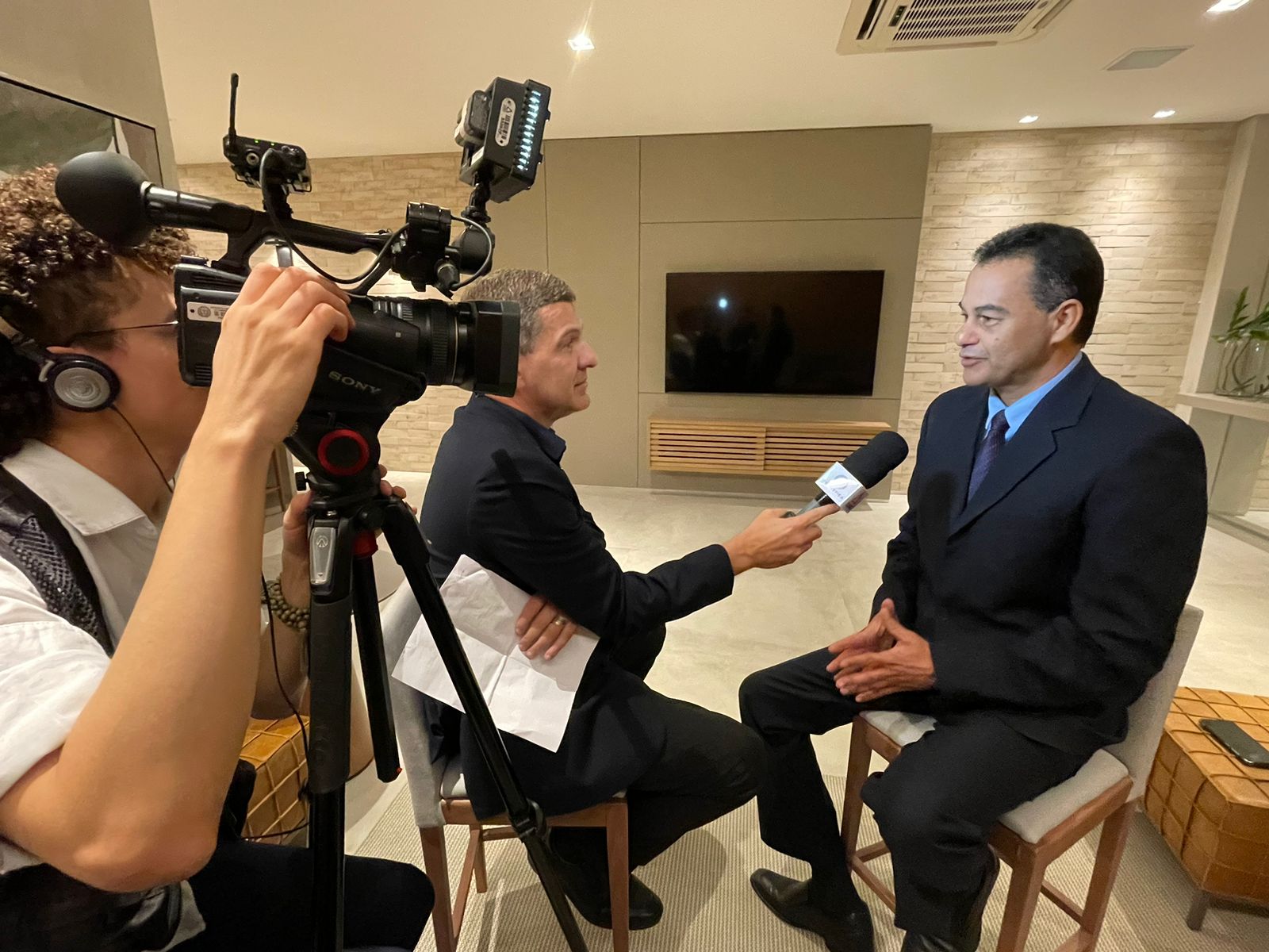 No Dia Internacional Contra a Homofobia, presidente do Recivil concede entrevista à TV Justiça (TJMG) sobre os 10 anos da resolução do CNJ que autoriza o casamento homoafetivo